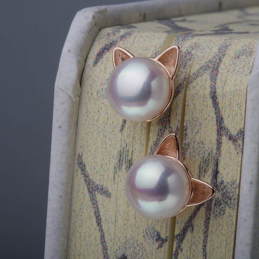 ❤️4 for $20 Sale❤Rose Gold Cat Pearl Stud Earrings - Picture 3 of 4
